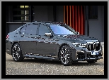 BMW M760i, Seria 7